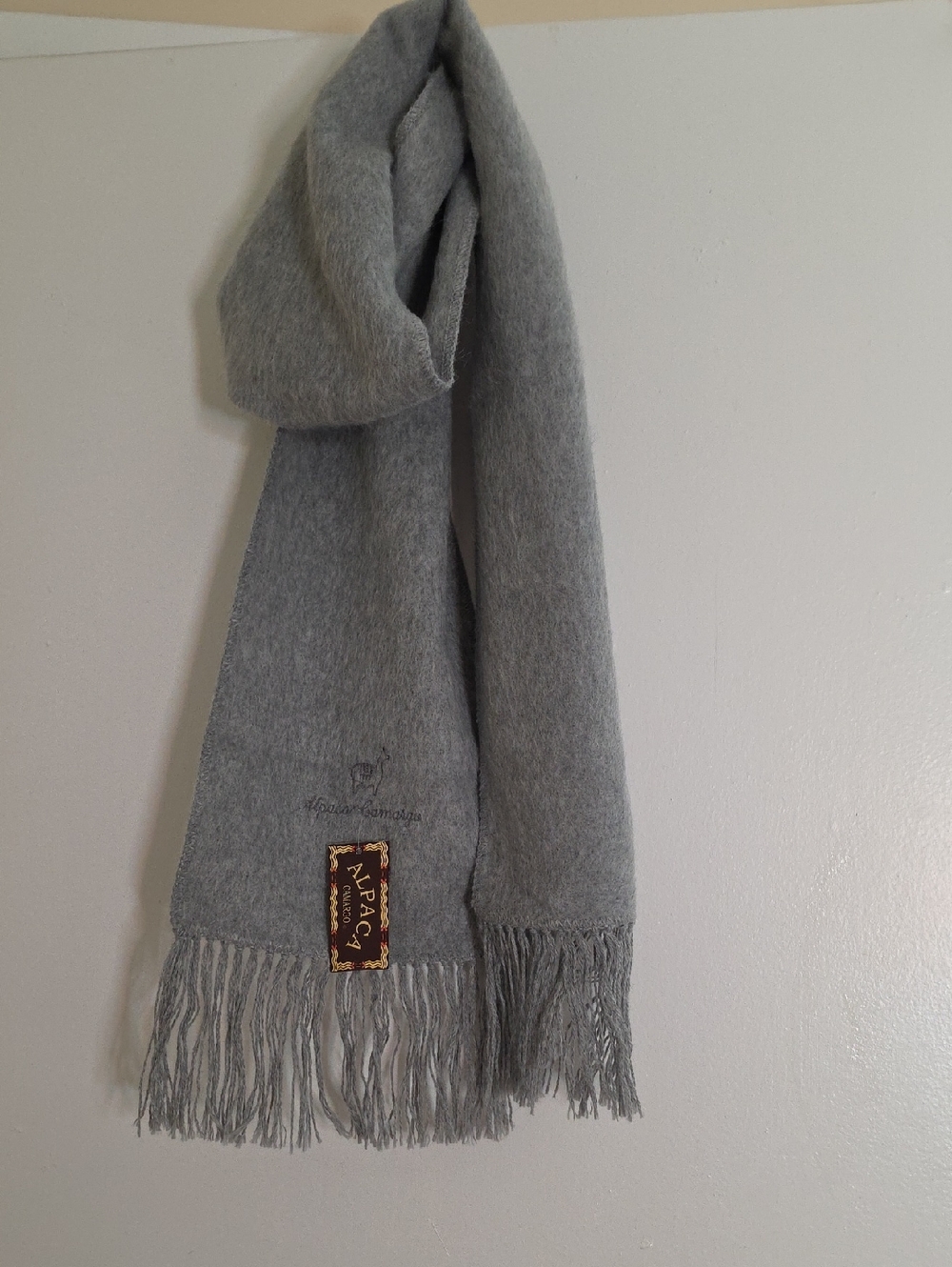 NWT ALPACA CAMARGO SCARF